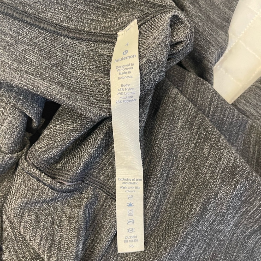 Lululemon Wunder Under Hi-Rise 7/8 Tight *Full-On Luxtreme 25" Size 4